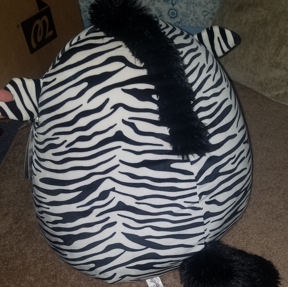 LAST ONE 🌟16 INCH LARGE🌟 Tony Zebra Squishmallow - Picture 3 of 7